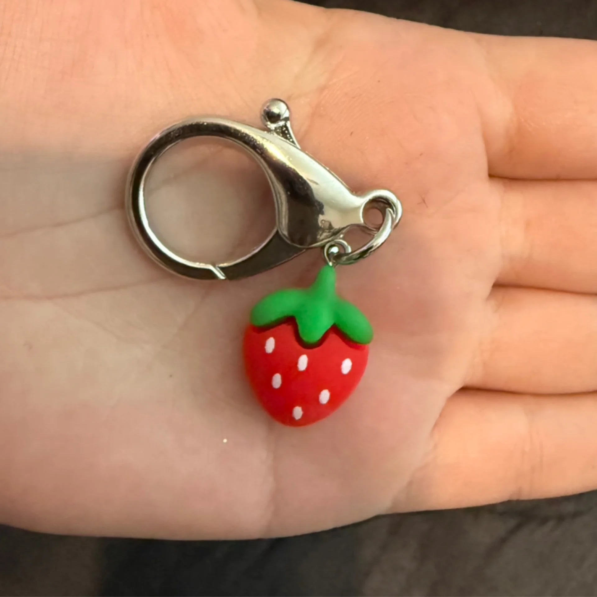 Strawberry stitch marker (big clasp)